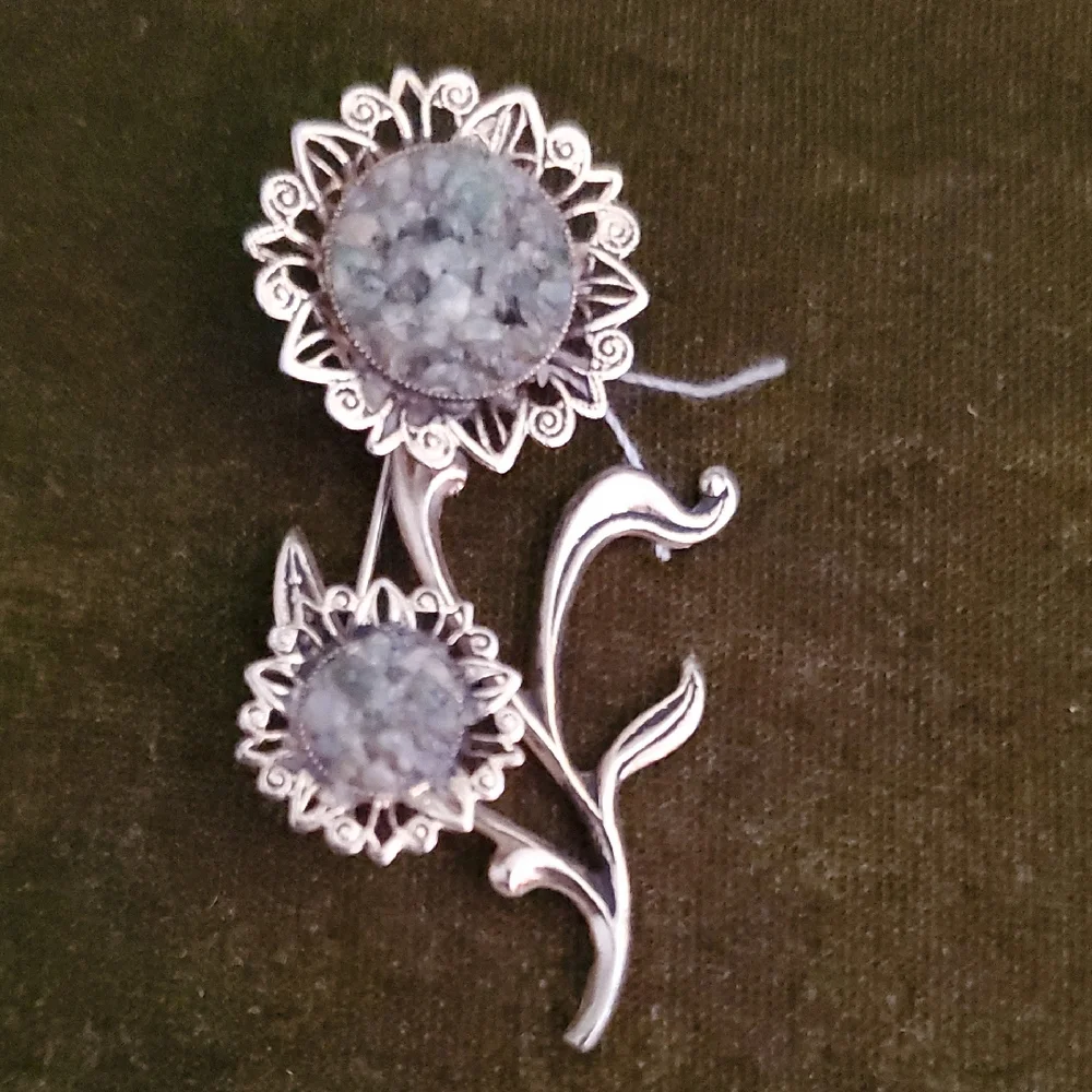 Vintage 1970s Gold Tone Sunflower Brooch